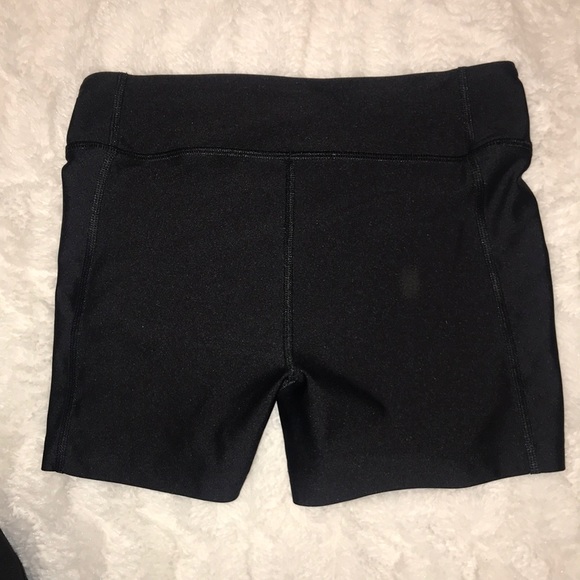 Small black under armor spandex - Picture 2 of 3